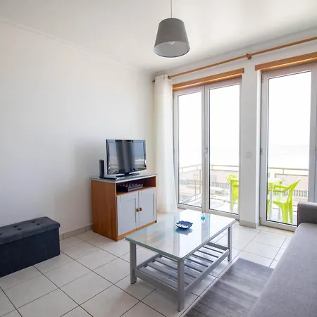 Vista Oceano Azul Apartment *